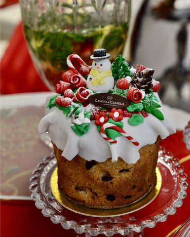 PANETONE DE BRIGADEIRO COM BONECO DE NEVE