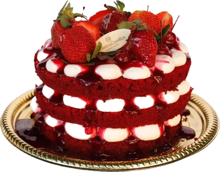 Torta Red Velvet com morangos